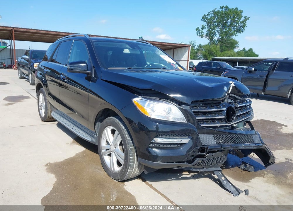 2015 MERCEDES-BENZ ML 350 4MATIC VIN: 4JGDA5HB6FA443897