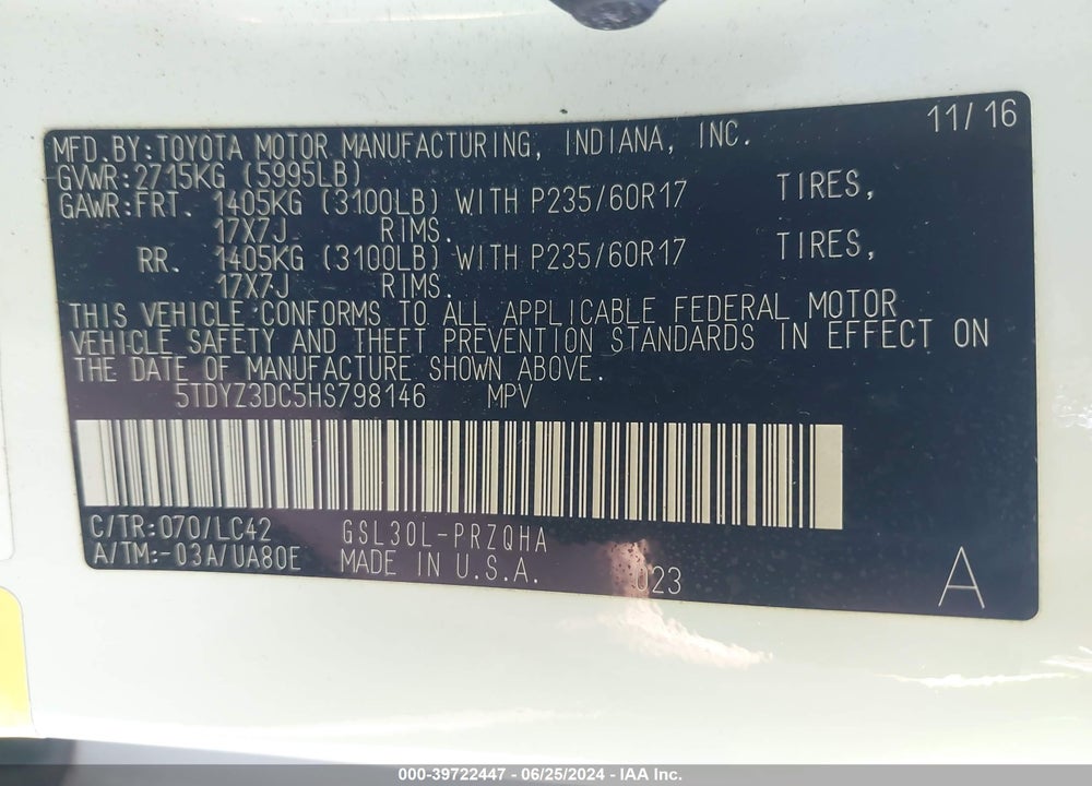 2017 TOYOTA SIENNA XLE 8 PASSENGER VIN: 5TDYZ3DC5HS798146