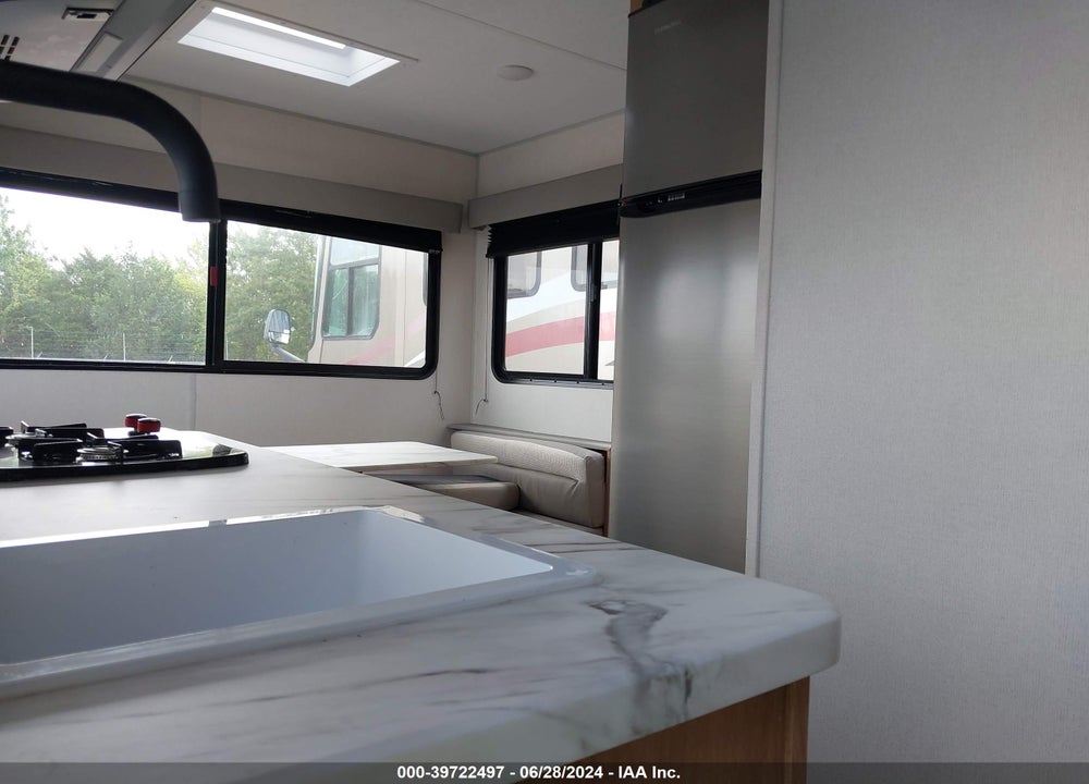 2022 AVENGER TRAVEL TRLR VIN: 5ZT2AVEC3NG813738