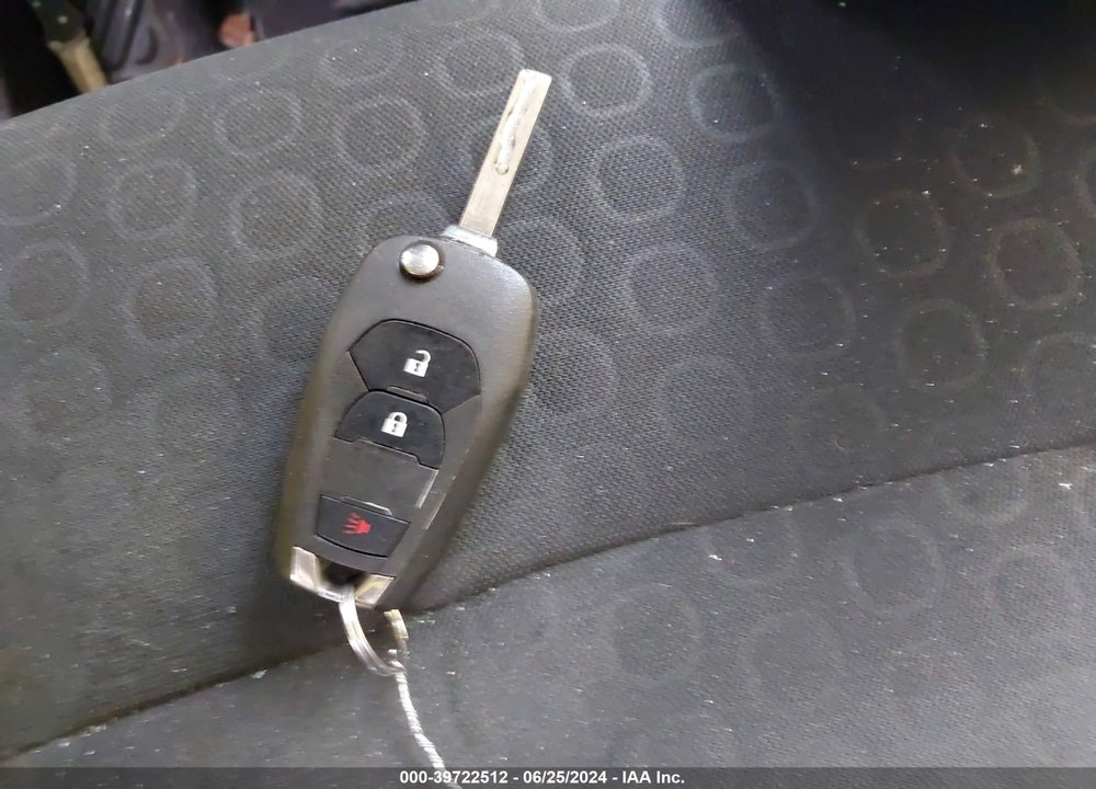 2019 CHEVROLET TRAX LS VIN: 3GNCJNSB7KL207357