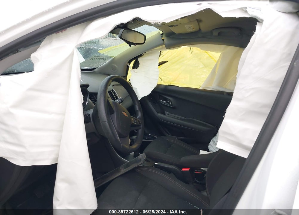 2019 CHEVROLET TRAX LS VIN: 3GNCJNSB7KL207357