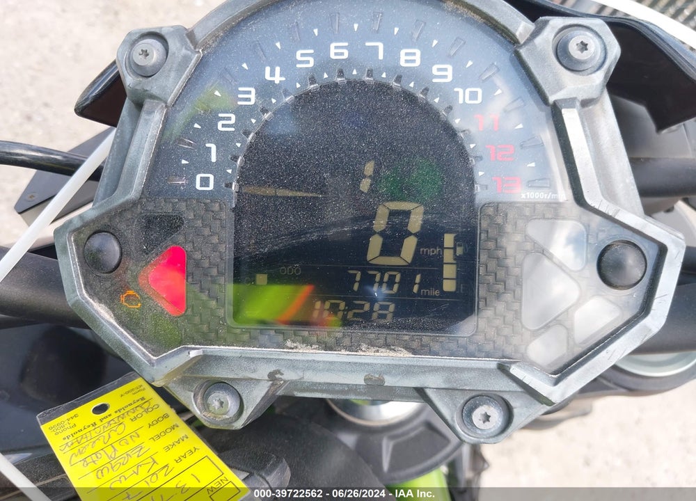 2017 KAWASAKI ZR900 VIN: JKAZR2A19HDA18918