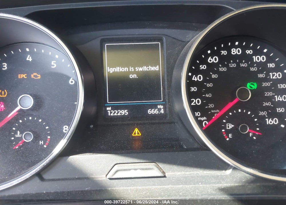 2018 VOLKSWAGEN TIGUAN 2.0T S VIN: 3VV0B7AX8JM029163