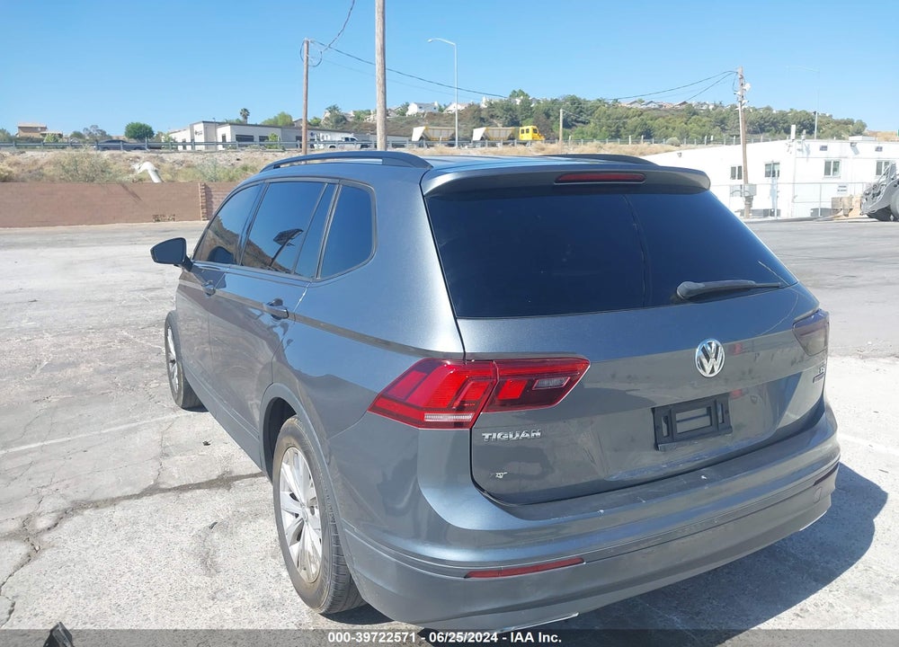 2018 VOLKSWAGEN TIGUAN 2.0T S VIN: 3VV0B7AX8JM029163