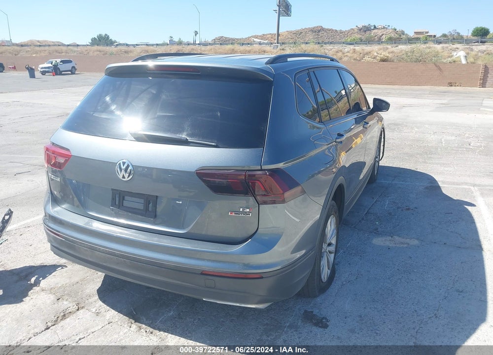 2018 VOLKSWAGEN TIGUAN 2.0T S VIN: 3VV0B7AX8JM029163