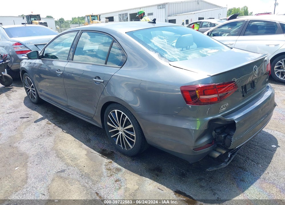 2016 VOLKSWAGEN JETTA 1.8T SPORT VIN: 3VWD17AJ7GM395667