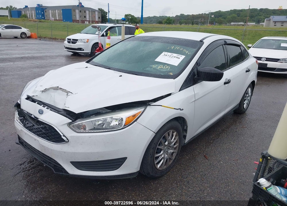 2015 FORD FOCUS S VIN: 1FADP3E29FL305440