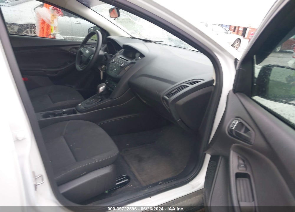 2015 FORD FOCUS S VIN: 1FADP3E29FL305440