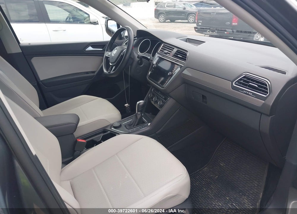 2019 VOLKSWAGEN TIGUAN 2.0T SE/2.0T SEL/2.0T SEL R-LINE/2.0T SEL R-LINE BLACK VIN: 3VV2B7AX2KM158400
