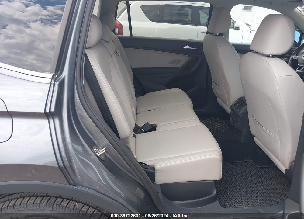 2019 VOLKSWAGEN TIGUAN 2.0T SE/2.0T SEL/2.0T SEL R-LINE/2.0T SEL R-LINE BLACK VIN: 3VV2B7AX2KM158400