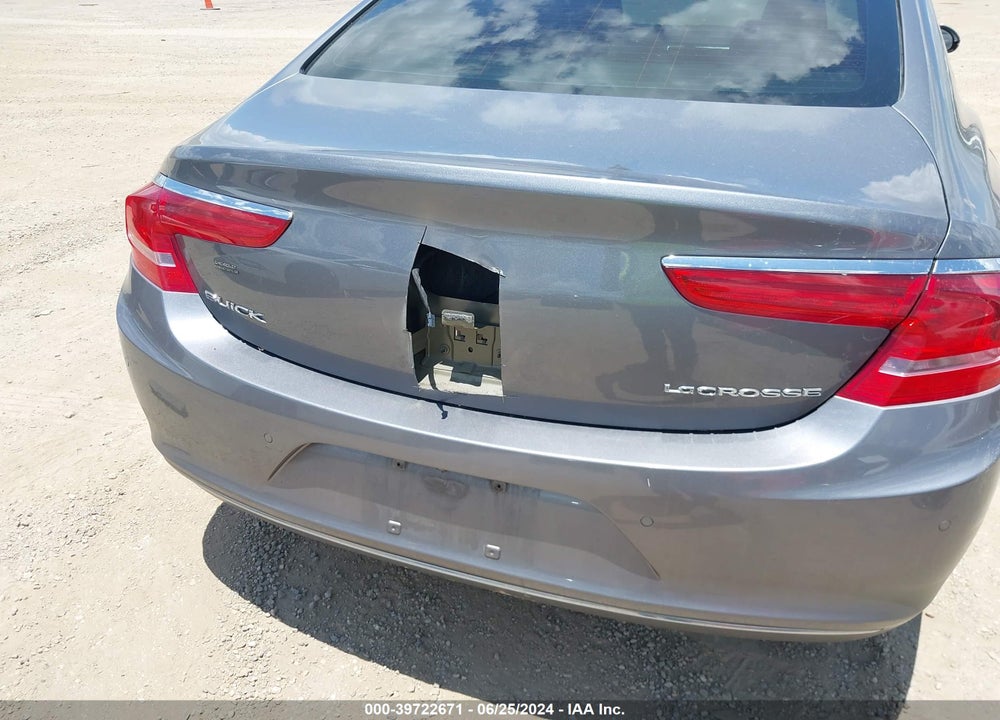 2018 BUICK LACROSSE ESSENCE VIN: 1G4ZP5SZXJU128795
