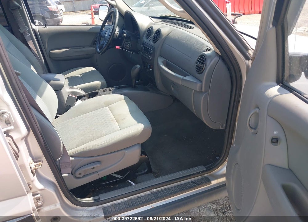 2006 JEEP LIBERTY SPORT VIN: 1J4GL48K66W177056