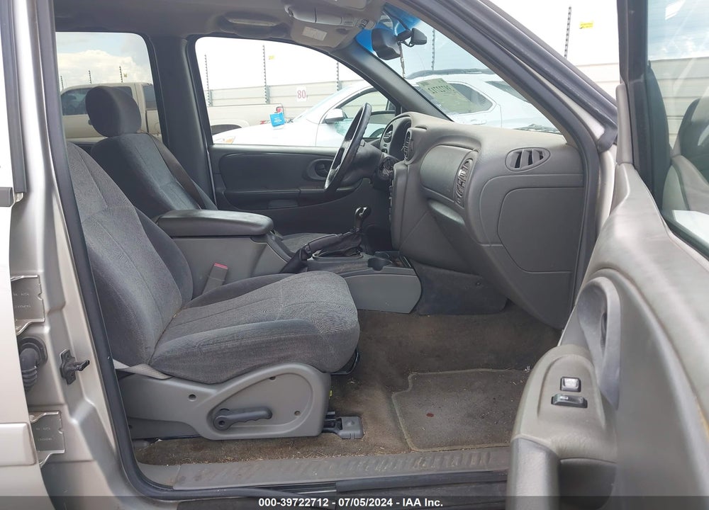 2004 CHEVROLET TRAILBLAZER LT VIN: 1GNDS13S342226694
