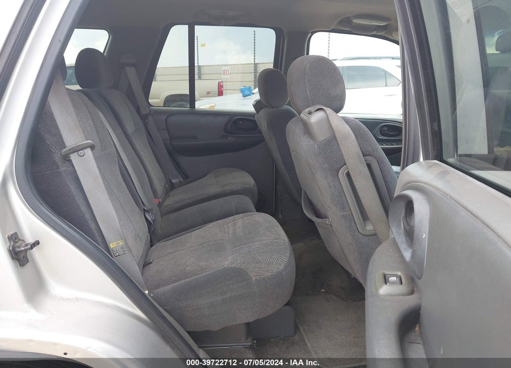 2004 CHEVROLET TRAILBLAZER LT VIN: 1GNDS13S342226694