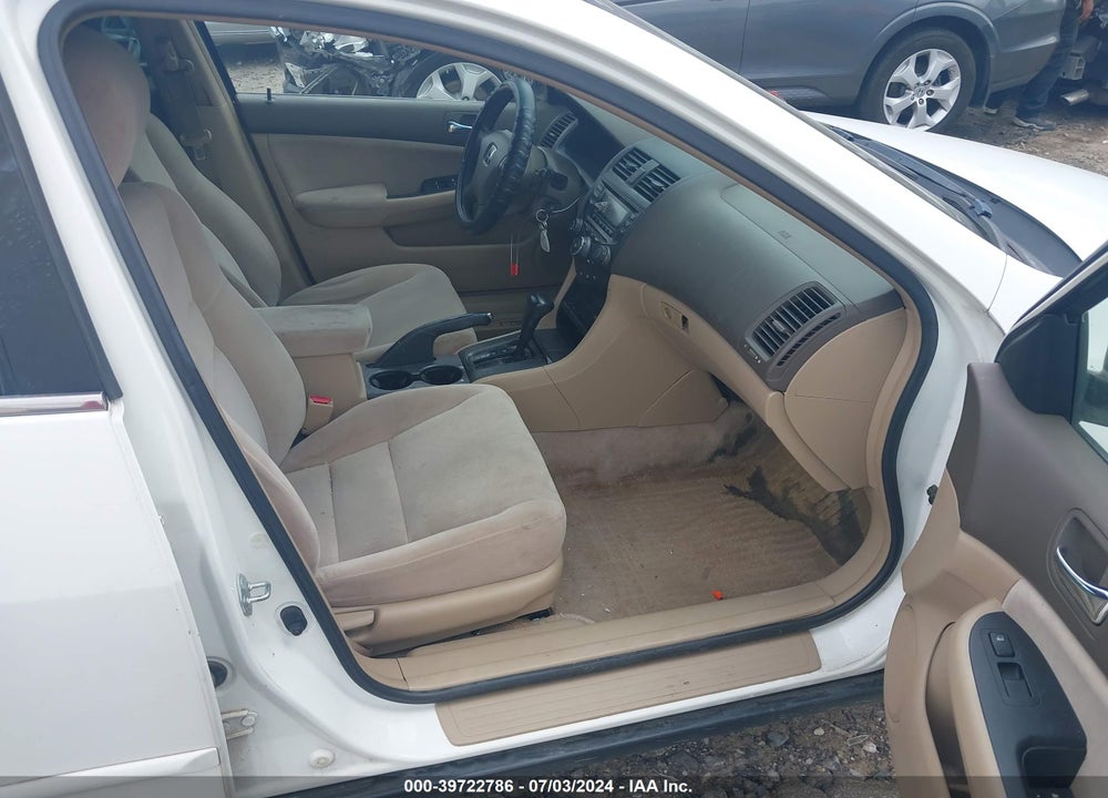 2003 HONDA ACCORD 2.4 LX VIN: JHMCM56303C011758