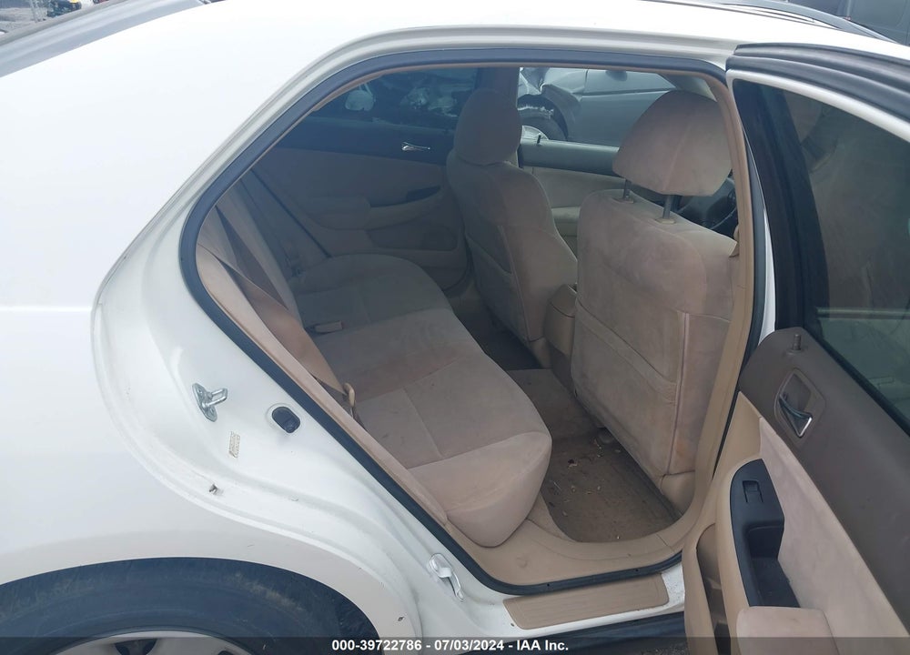 2003 HONDA ACCORD 2.4 LX VIN: JHMCM56303C011758