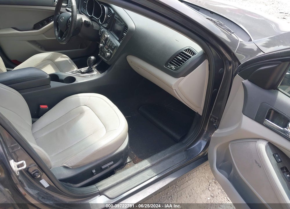 2011 KIA OPTIMA EX VIN: KNAGN4A71B5117253