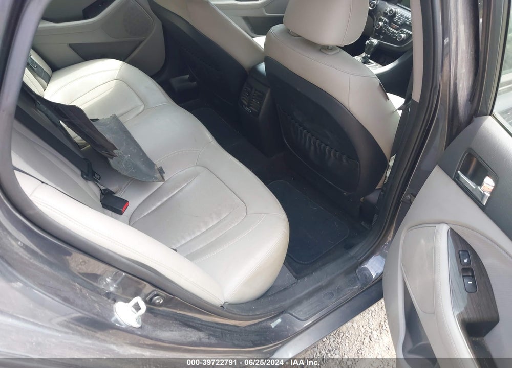 2011 KIA OPTIMA EX VIN: KNAGN4A71B5117253
