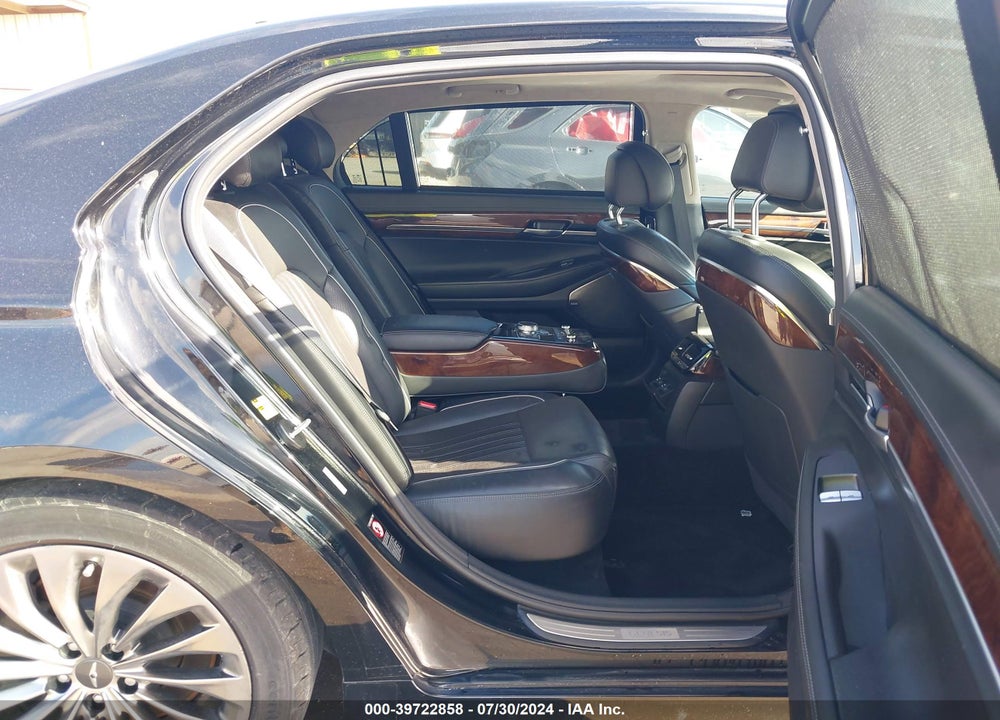 2017 GENESIS G90 VIN: KMHG34JA0HU024805