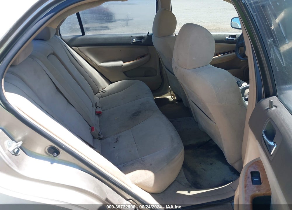 2003 HONDA ACCORD 2.4 EX VIN: JHMCM56683C006124