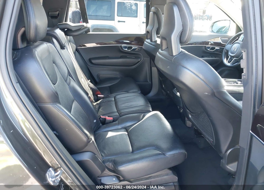 2018 VOLVO XC90 T6 MOMENTUM VIN: YV4A22PK1J1377303