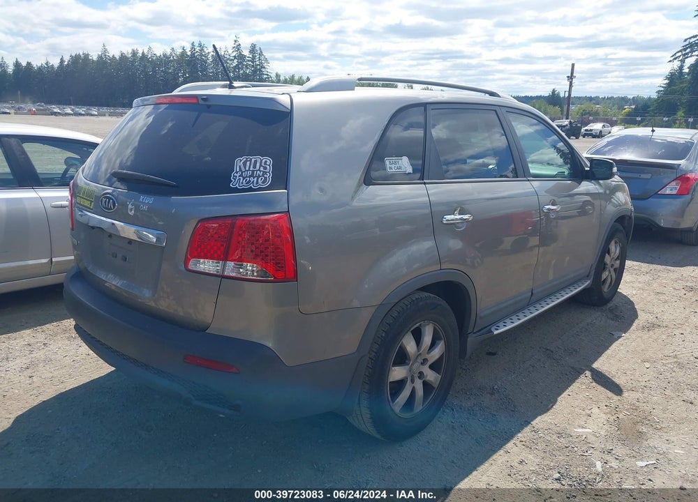 2012 KIA SORENTO LX VIN: 5XYKT4A64CG228821