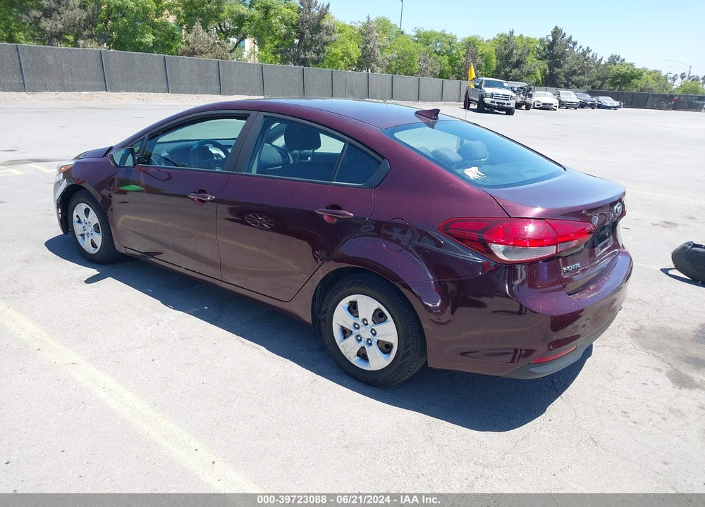 2018 KIA FORTE LX VIN: 3KPFL4A79JE204194