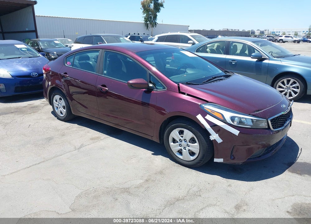 2018 KIA FORTE LX VIN: 3KPFL4A79JE204194
