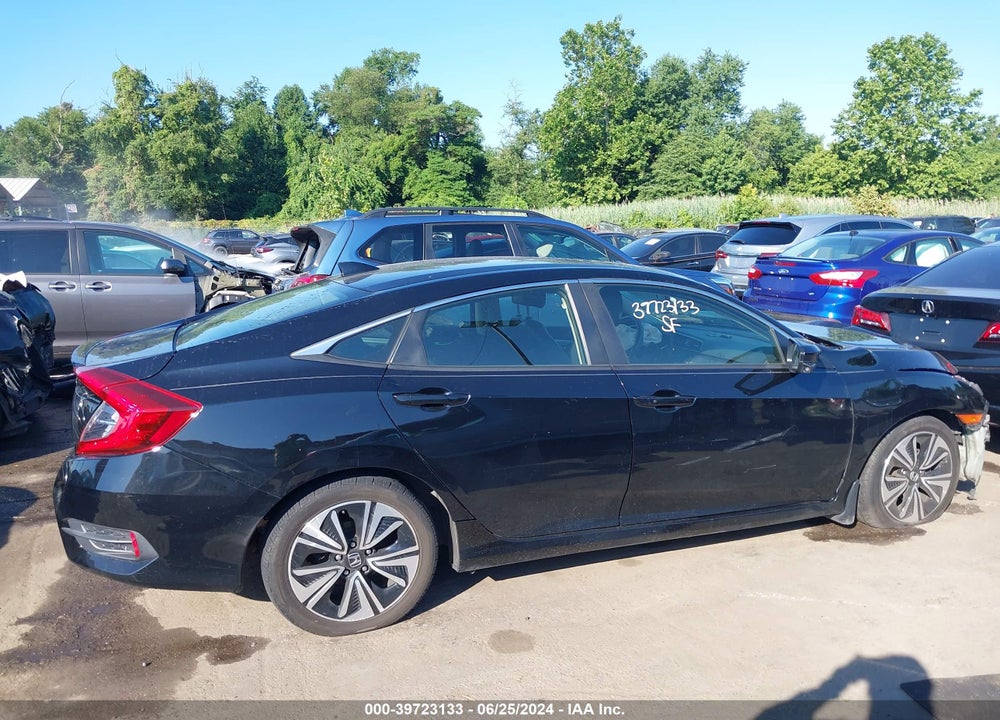 2018 HONDA CIVIC EX-L VIN: JHMFC1F74JX008427