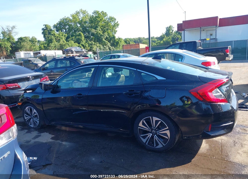 2018 HONDA CIVIC EX-L VIN: JHMFC1F74JX008427