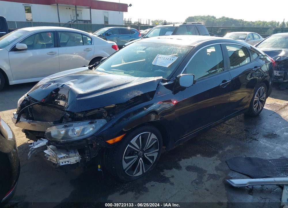 2018 HONDA CIVIC EX-L VIN: JHMFC1F74JX008427