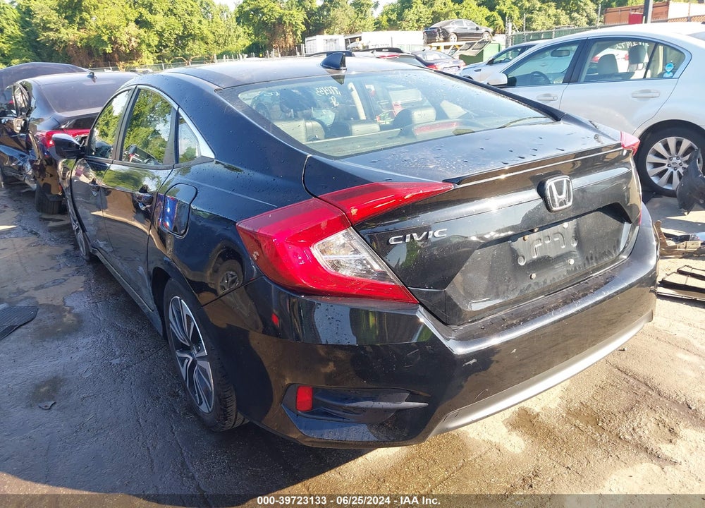 2018 HONDA CIVIC EX-L VIN: JHMFC1F74JX008427