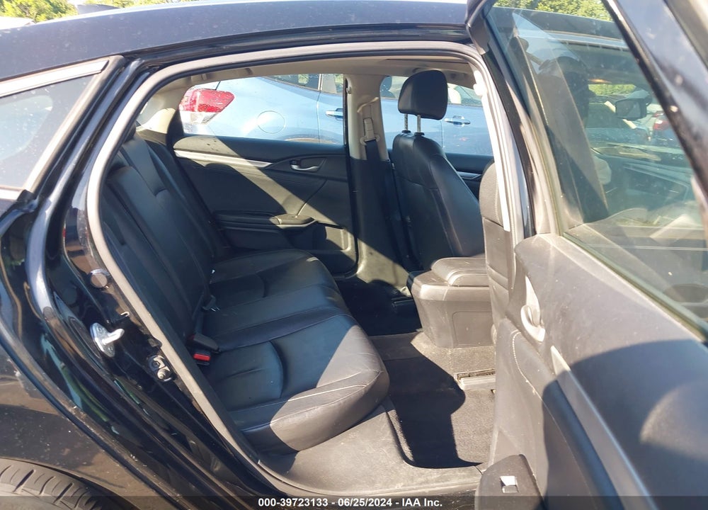 2018 HONDA CIVIC EX-L VIN: JHMFC1F74JX008427