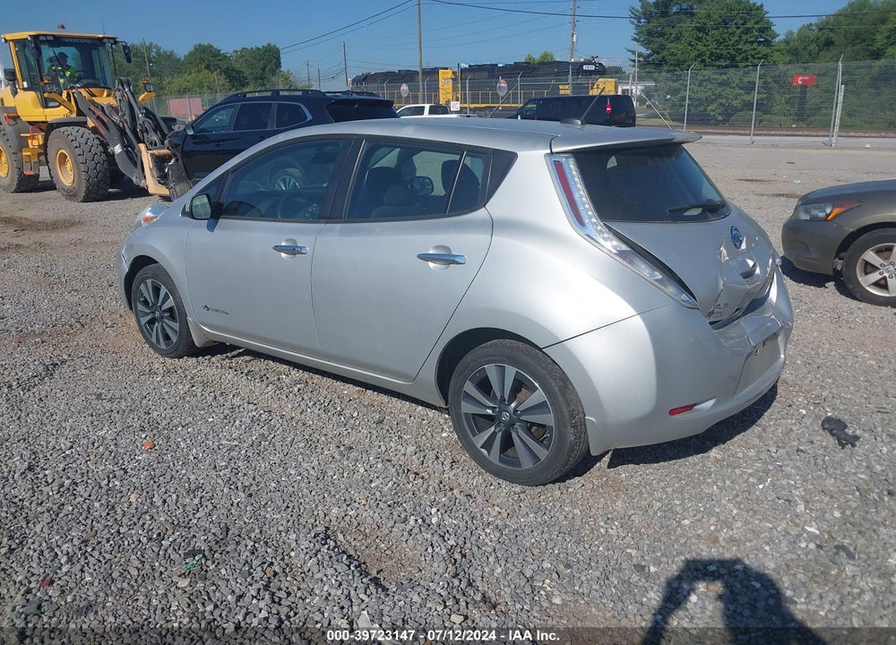 2016 NISSAN LEAF SV VIN: 1N4BZ0CP3GC304686