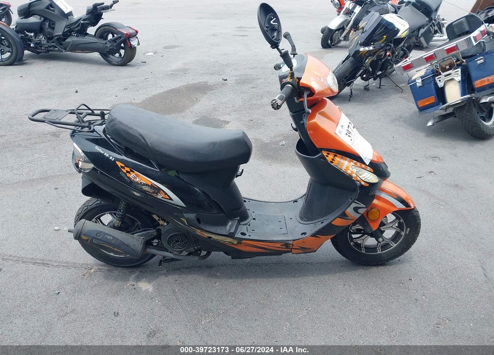 2023 JIANGSU BAODIAO VIN: L2BB9NCC6PB413132