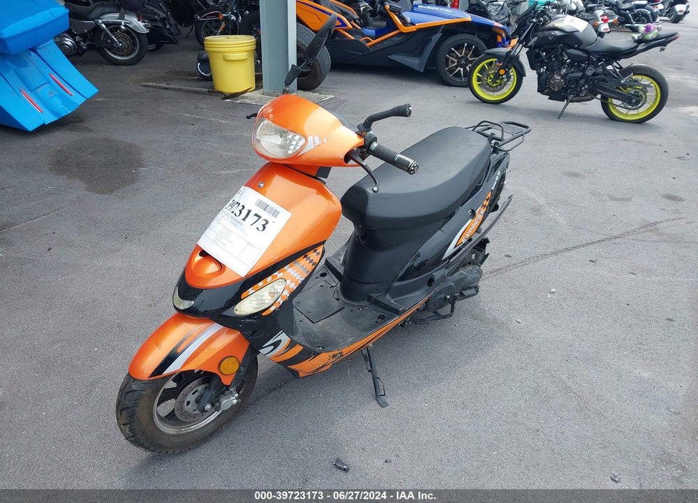 2023 JIANGSU BAODIAO VIN: L2BB9NCC6PB413132