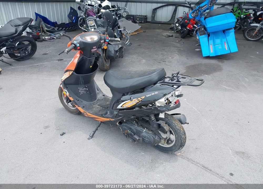 2023 JIANGSU BAODIAO VIN: L2BB9NCC6PB413132