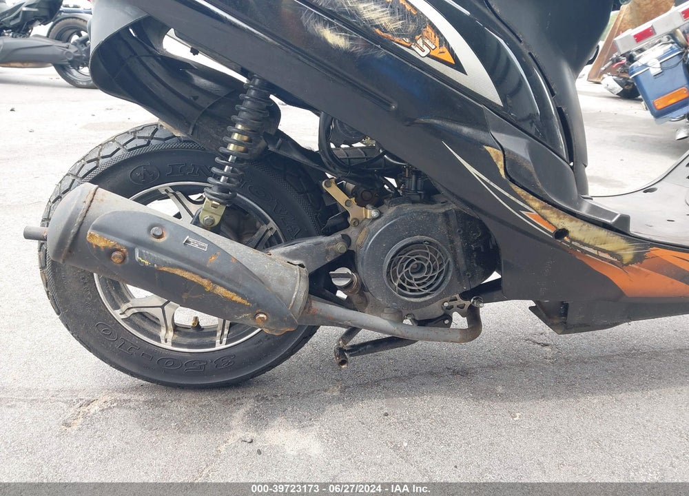 2023 JIANGSU BAODIAO VIN: L2BB9NCC6PB413132