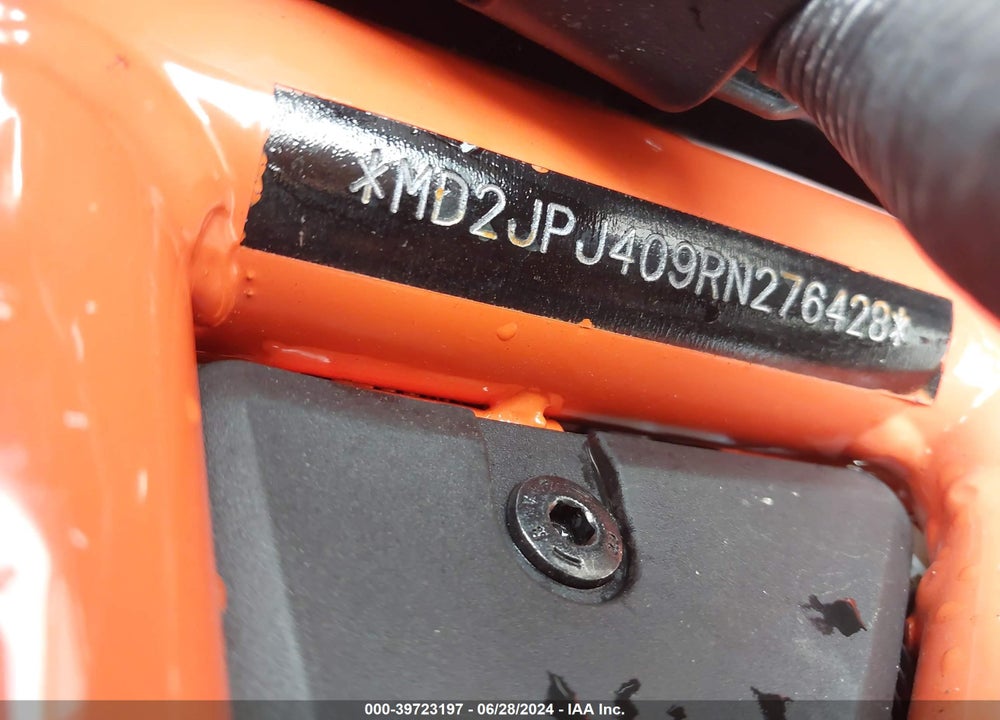 2024 KTM 390 DUKE VIN: MD2JPJ409RN276428
