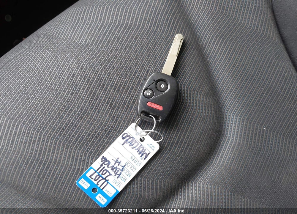 2011 HONDA FIT SPORT VIN: JHMGE8H58BC015618