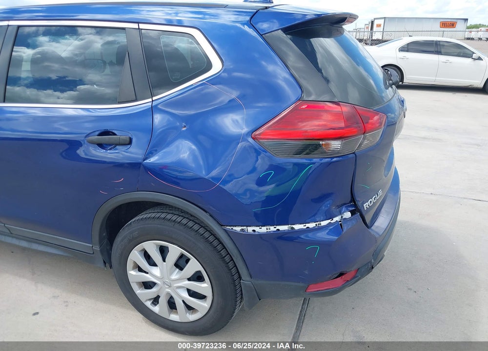 2017 NISSAN ROGUE S VIN: 5N1AT2MT4HC845838