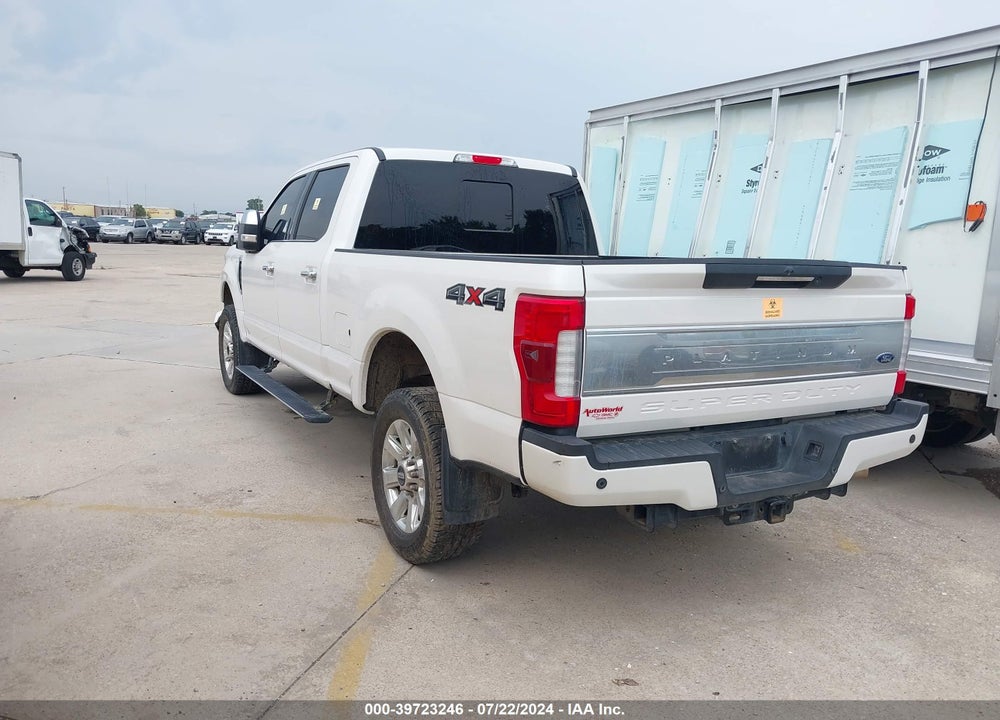 2018 FORD F-250 PLATINUM VIN: 1FT7W2B61JEB71418