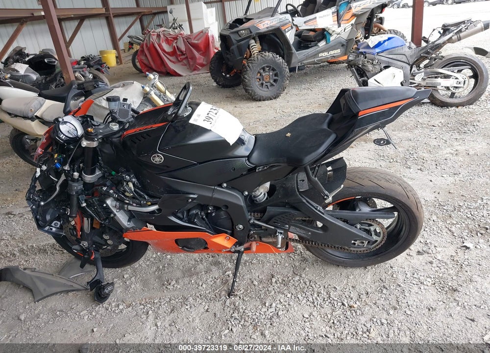 2020 YAMAHA YZFR6 VIN: JYARJ28E7LA006601
