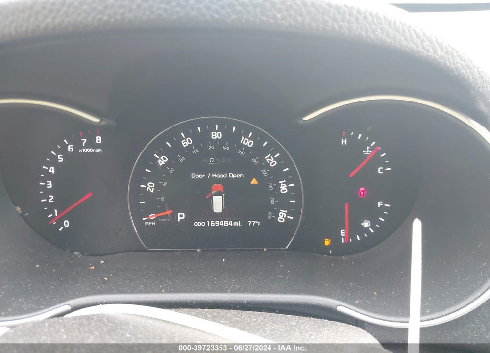 2015 KIA SORENTO VIN: 5XYKW4A74FG548905
