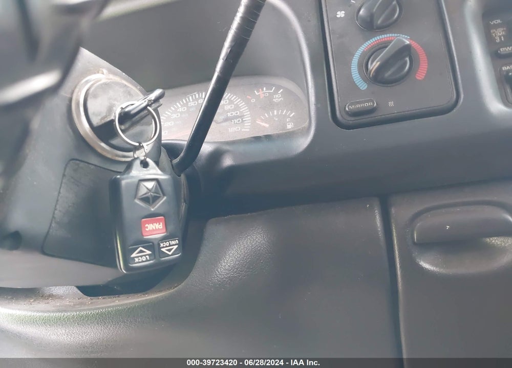 1998 DODGE RAM 1500 ST VIN: 1B7HF13Z2WJ117907