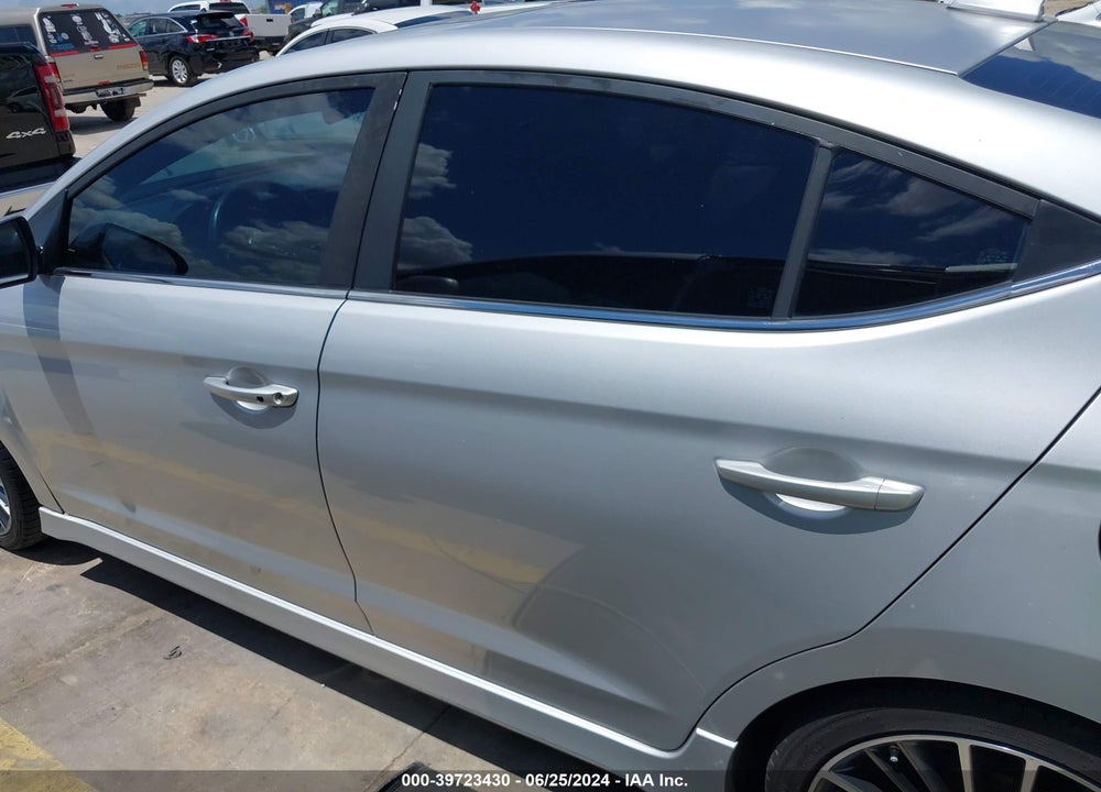 2018 HYUNDAI ELANTRA SPORT VIN: KMHD04LB8JU509975
