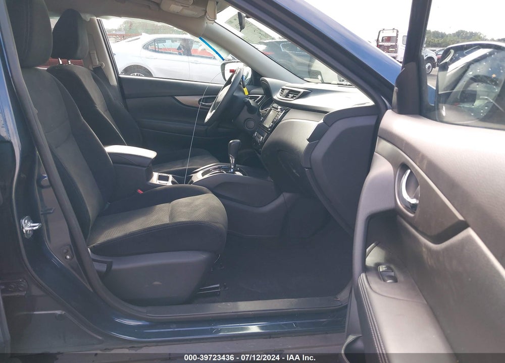2015 NISSAN ROGUE SV VIN: 5N1AT2MVXFC775681