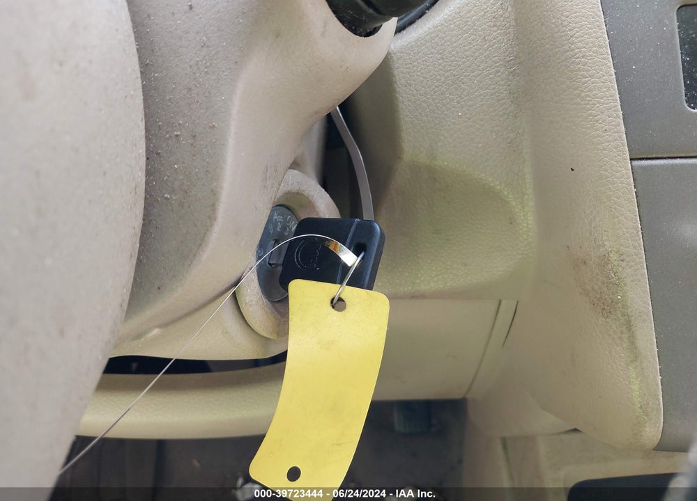 2009 NISSAN VERSA 1.8S VIN: 3N1BC13E19L403372