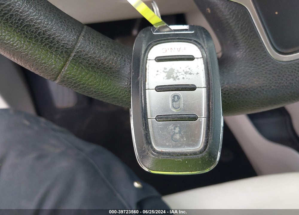 2017 CHRYSLER PACIFICA LX VIN: 2C4RC1CG0HR526174