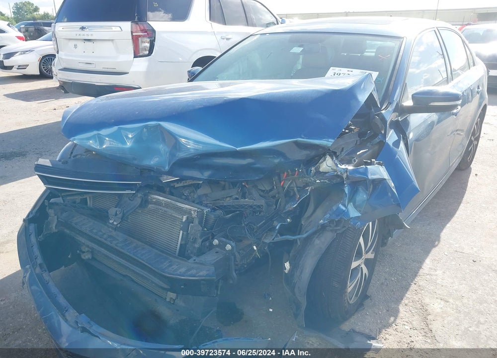 2017 VOLKSWAGEN JETTA 1.4T SE VIN: 3VWDB7AJ1HM279427